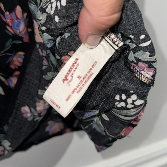 Floral Black Lace Top XL botanical Arizona Jean Co ruffled sheer shoulder - Picture 4 of 4